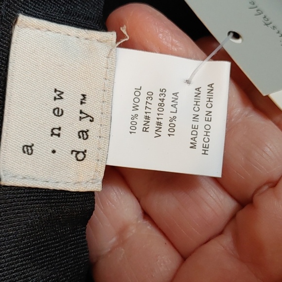 🌻NEW 100% Wool Adjustable Black Felt Bucket Hat/Cloche - Picture 7 of 9